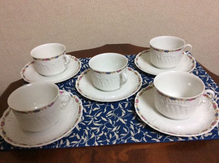 フランス・リモージュのティーセット
