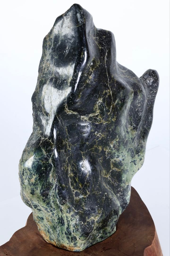 ネフライト 蛇紋石 蛇紋岩 立石 鑑賞石 台座付 5.7kg 水石 景石 原石