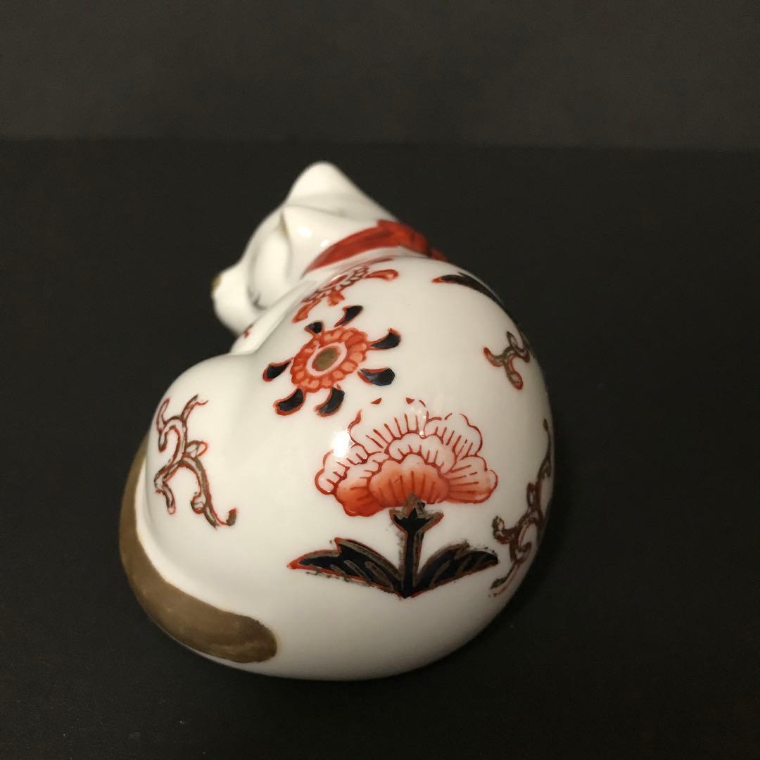 ヴィンテージ 伊万里焼 艶やかで風情溢れる眠り猫 置物 縁起物 希少即