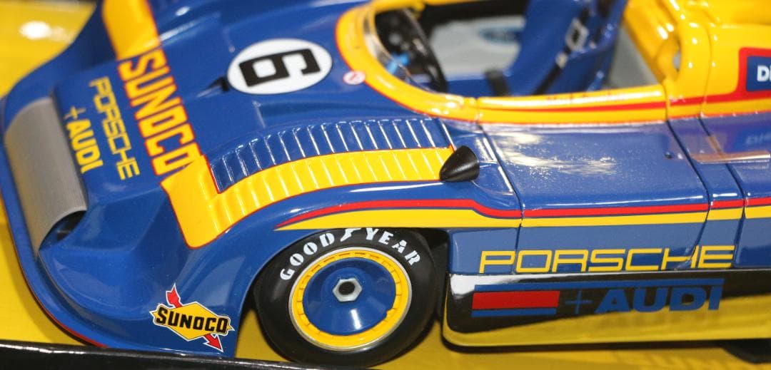 ミニチャンプス製 ポルシェ917／30 1973年カンナム