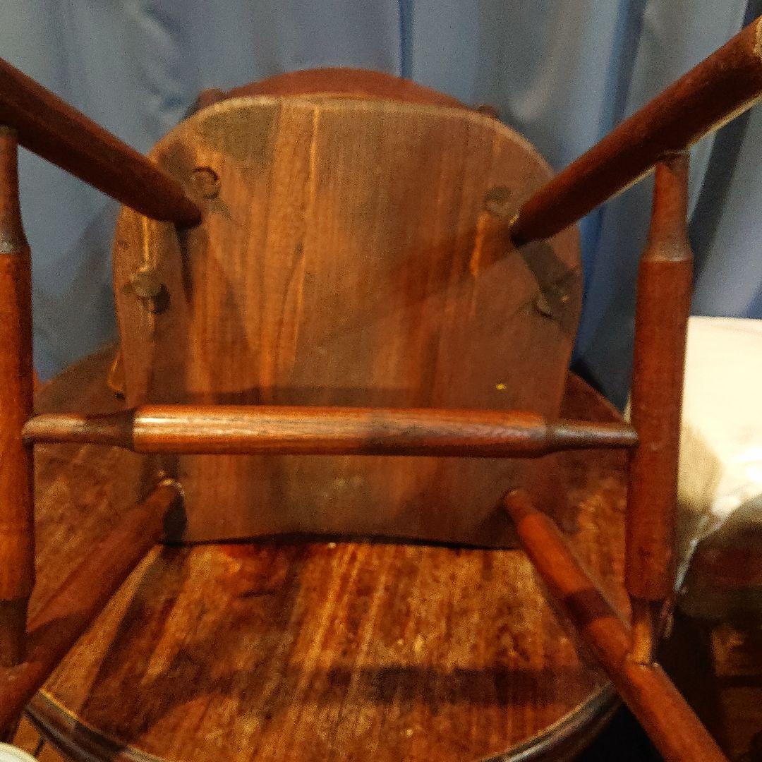 木製アームチェア1脚