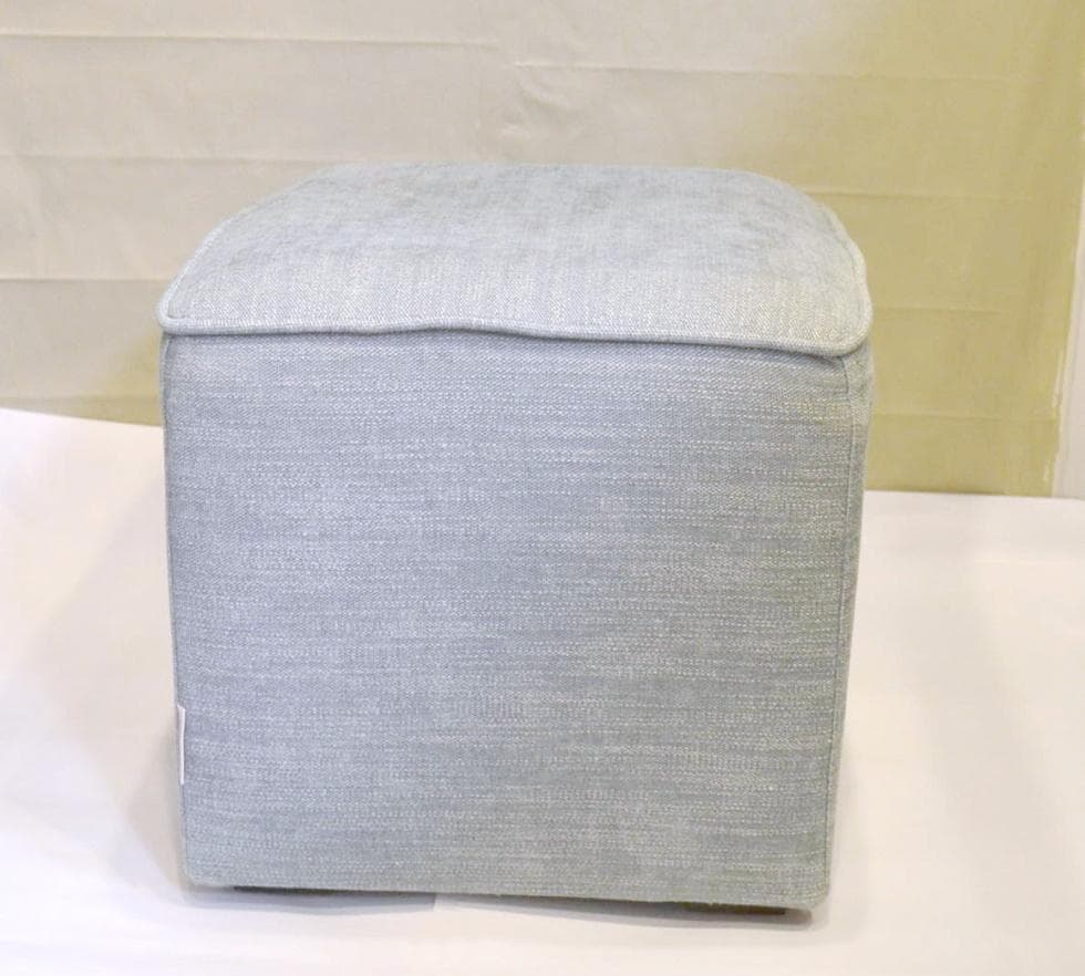 RELAX FORM オットマン　スツールCube Mode　スカイブルー