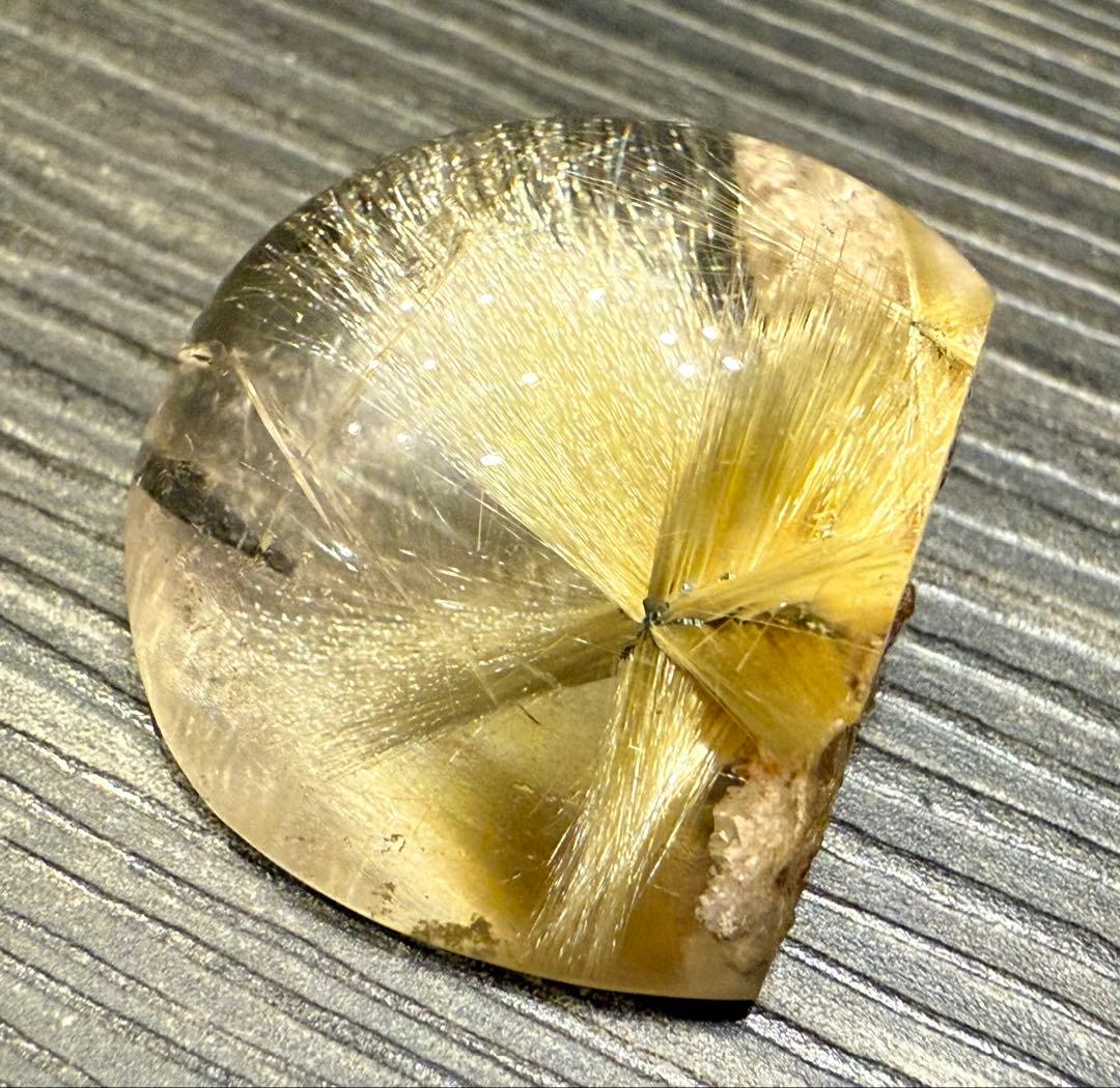 高品質♡ 太陽放射ルチル ガーデンルチルインクォーツ 置物 天然石