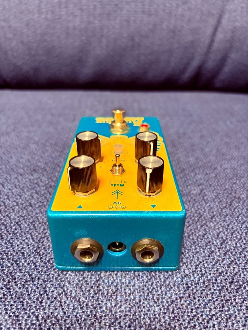 ギター EarthQuaker Devices Aurelius