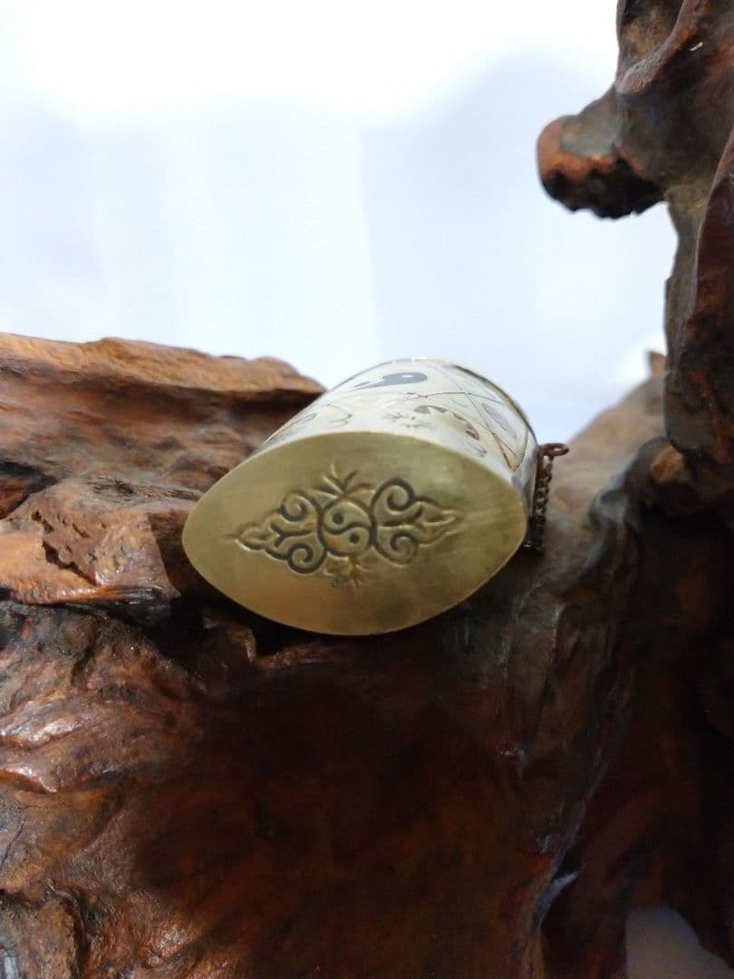 チベット スナックボックス 鼻煙壺 ビエンコ アンティーク - メルカリ