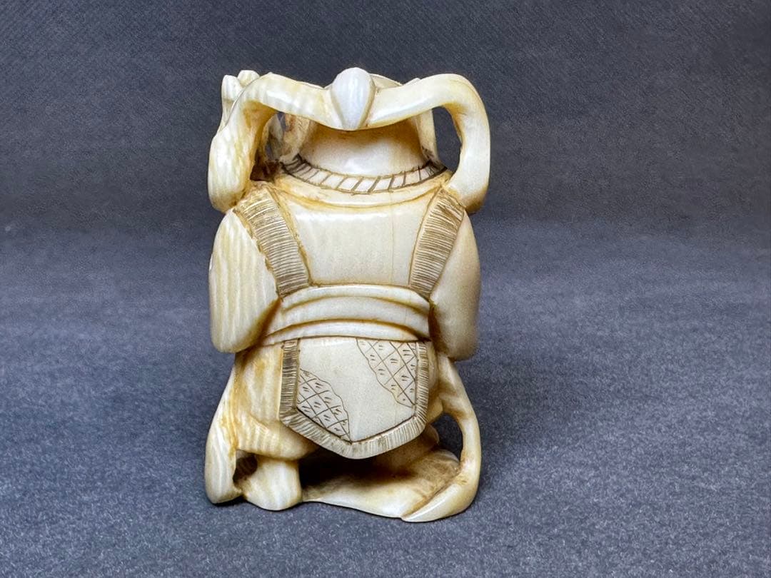 極上　根付　天然素材　アンティーク　和彫　置物　骨董　飾り物　古美術品　 置物