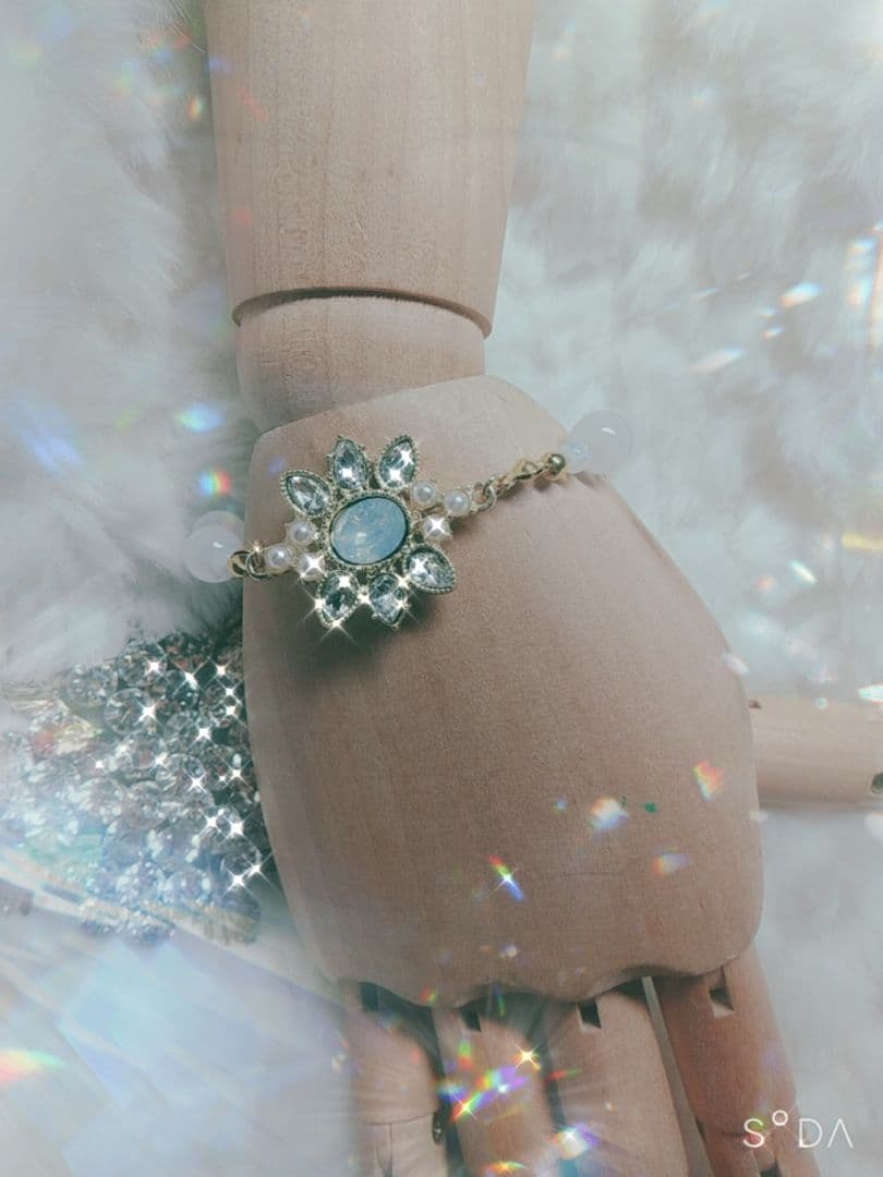 神の声を聞く/唯一の神の巫女へ/キャッツアイセレナイト