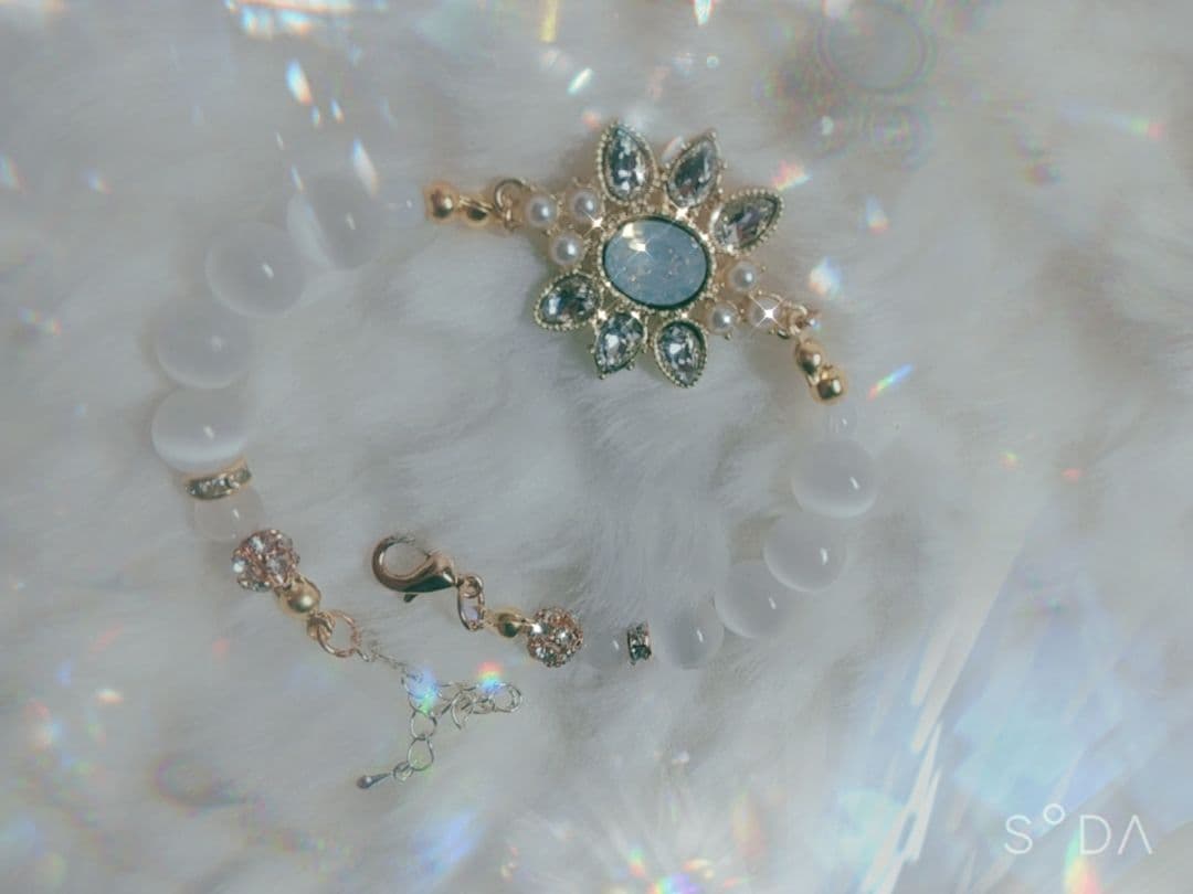 神の声を聞く/唯一の神の巫女へ/キャッツアイセレナイト