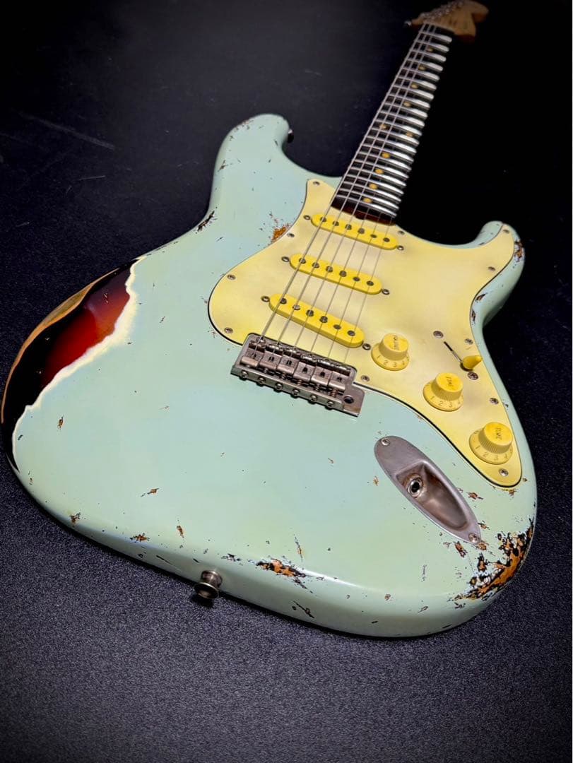 激レア】カリスマギター工房職人最新作！ストラトキャスターレリック