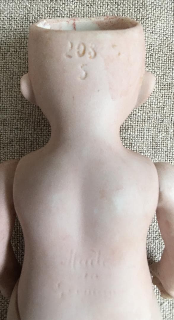 ジャーマンオールビスク ケストナー (9/1-KS208-5) 18cm 難あり