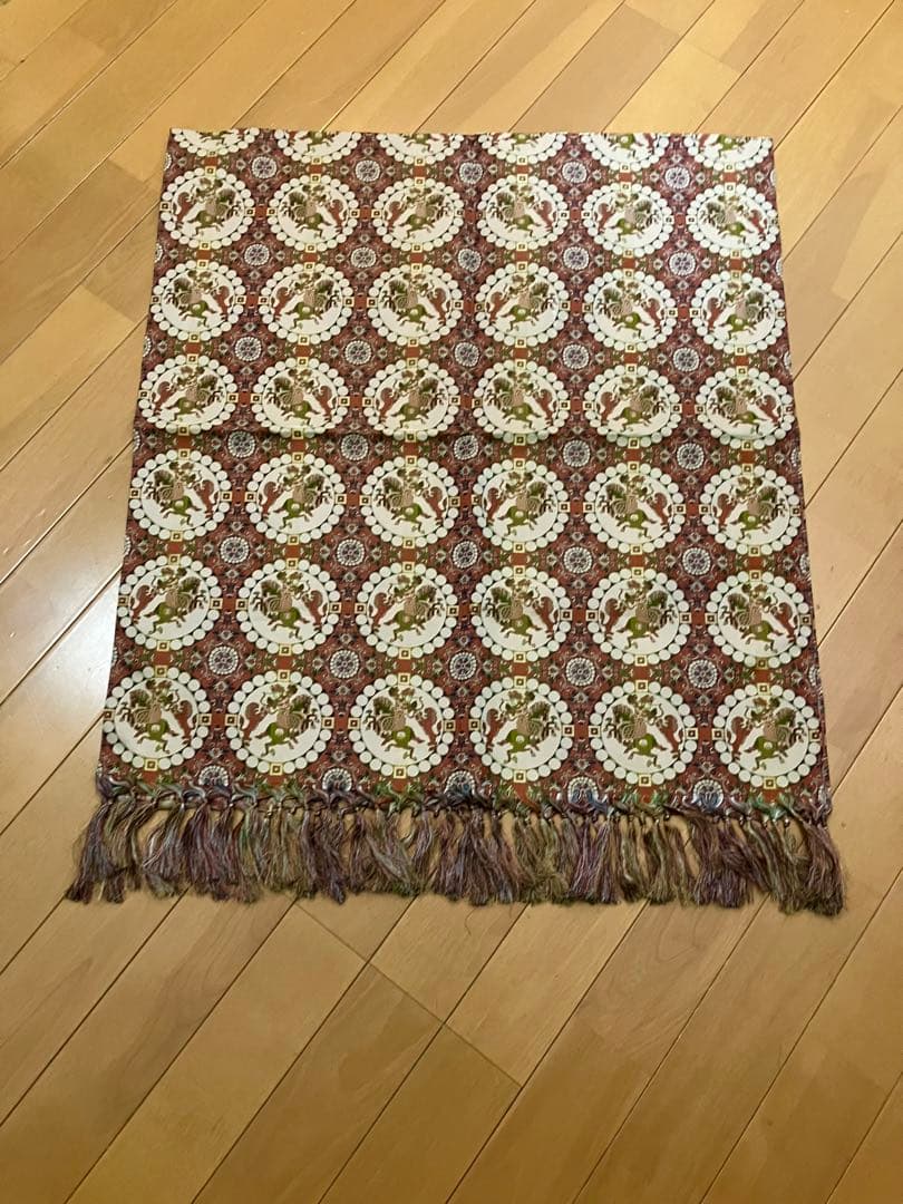 新品保管品　龍村美術織物　獅子狩文錦 テーブルセンター　60x150