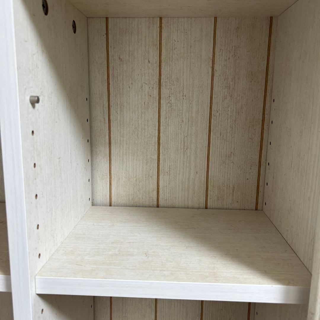 ニトリ　オープンシェルフ　リズバレー　ホワイト ストライプ模様 シェルフ 本棚