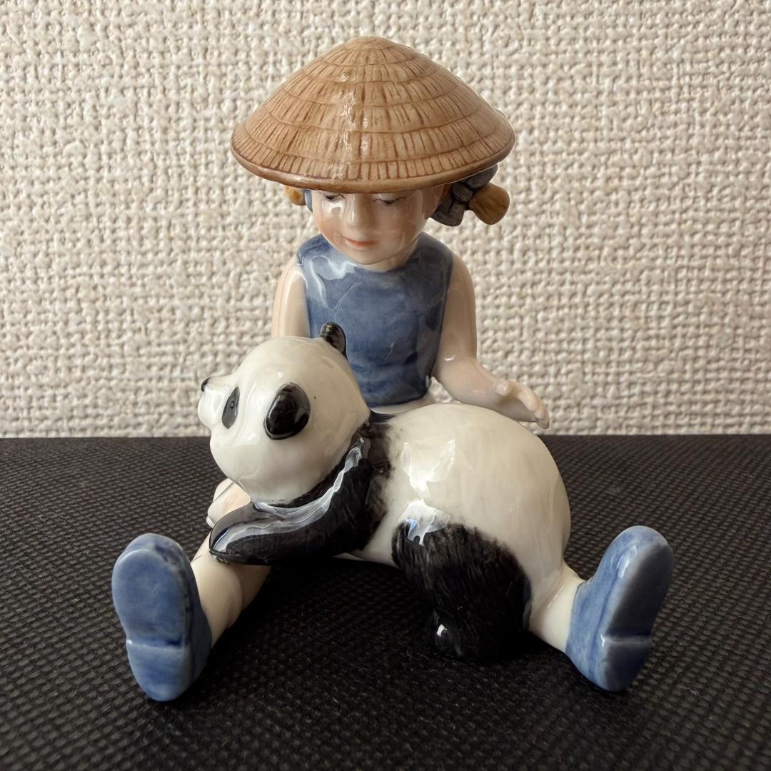 ロイヤルコペンハーゲン ミレニアム フィギュリン Emma（エマ）少女とパンダ