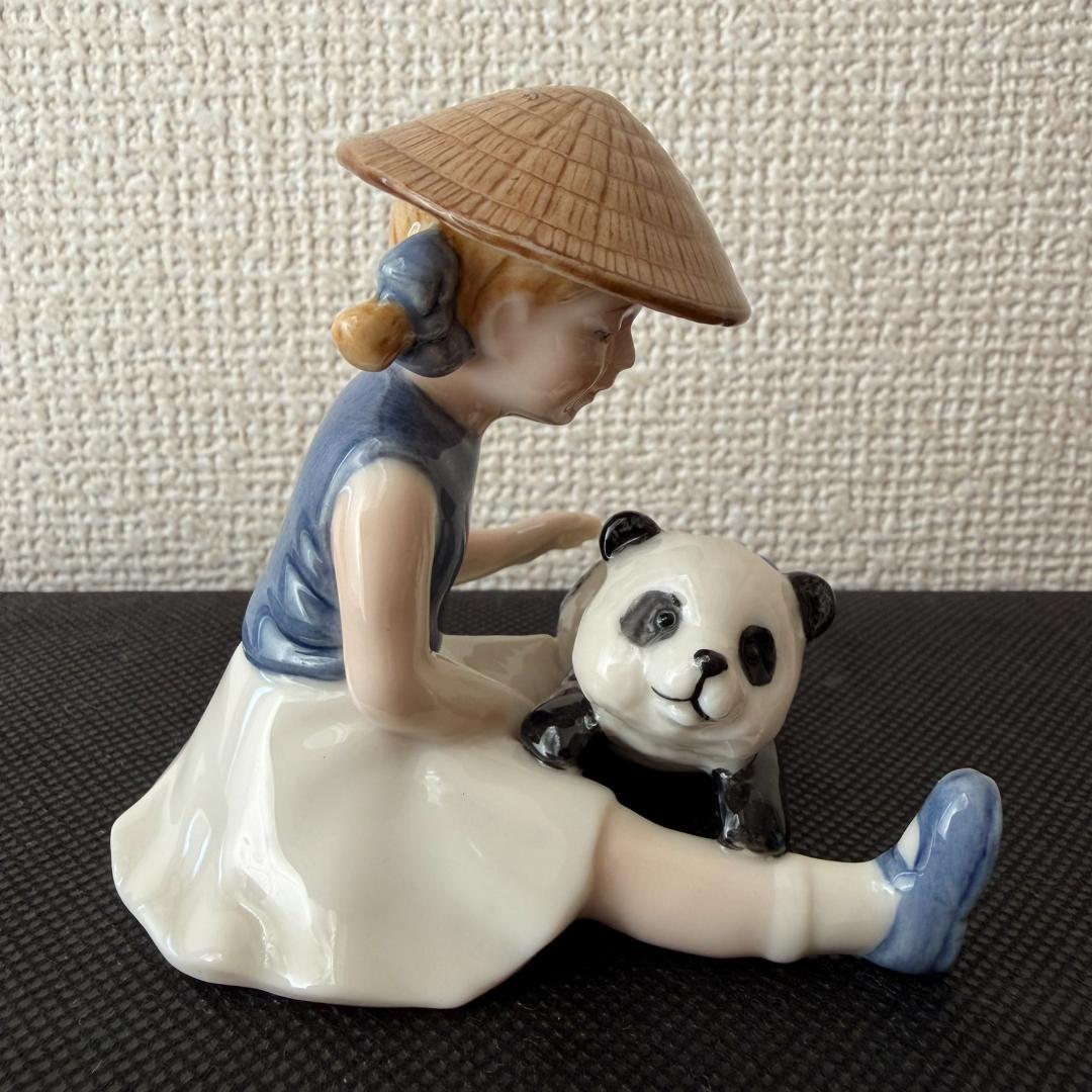 ロイヤルコペンハーゲン ミレニアム フィギュリン Emma（エマ）少女とパンダ