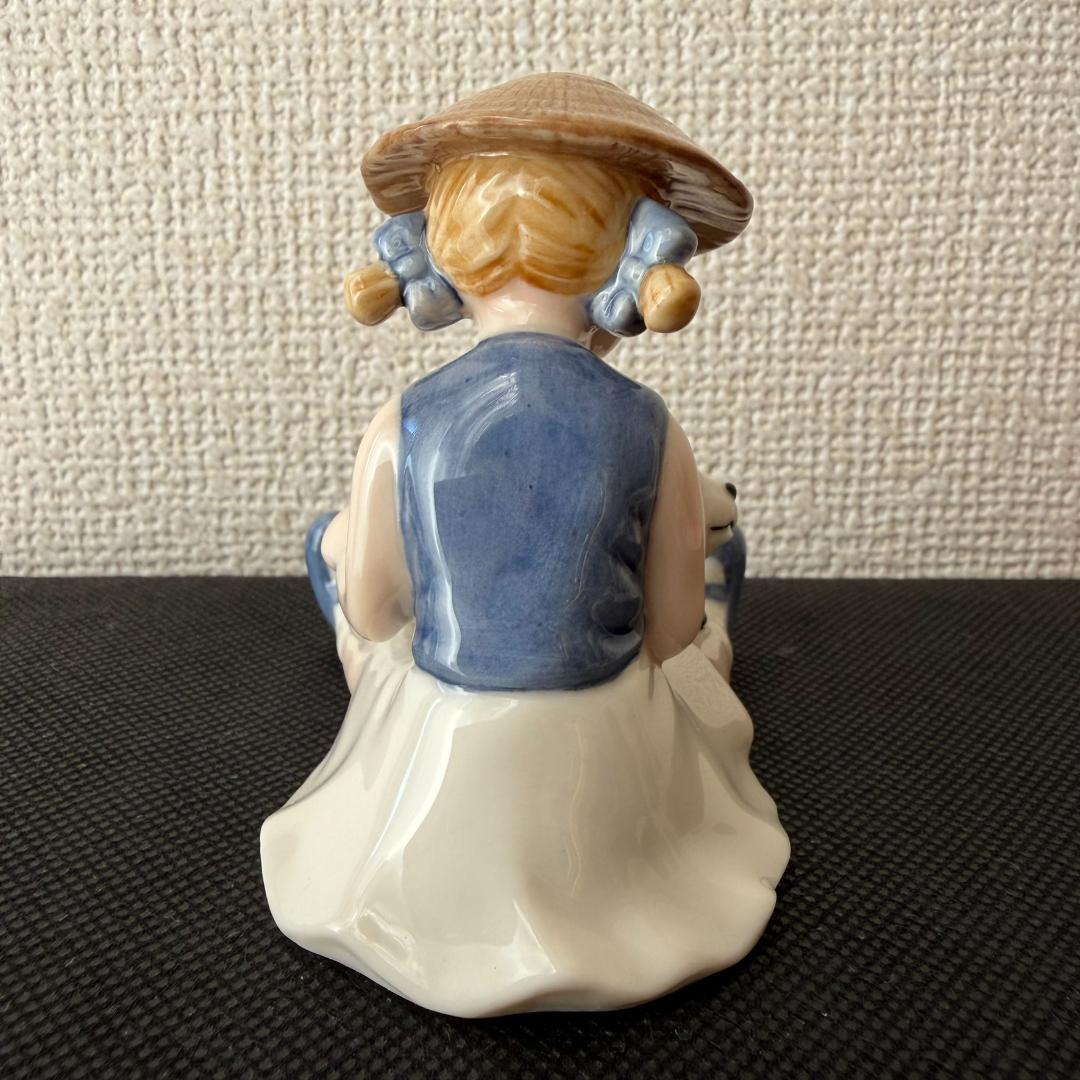 ロイヤルコペンハーゲン ミレニアム フィギュリン Emma（エマ）少女とパンダ