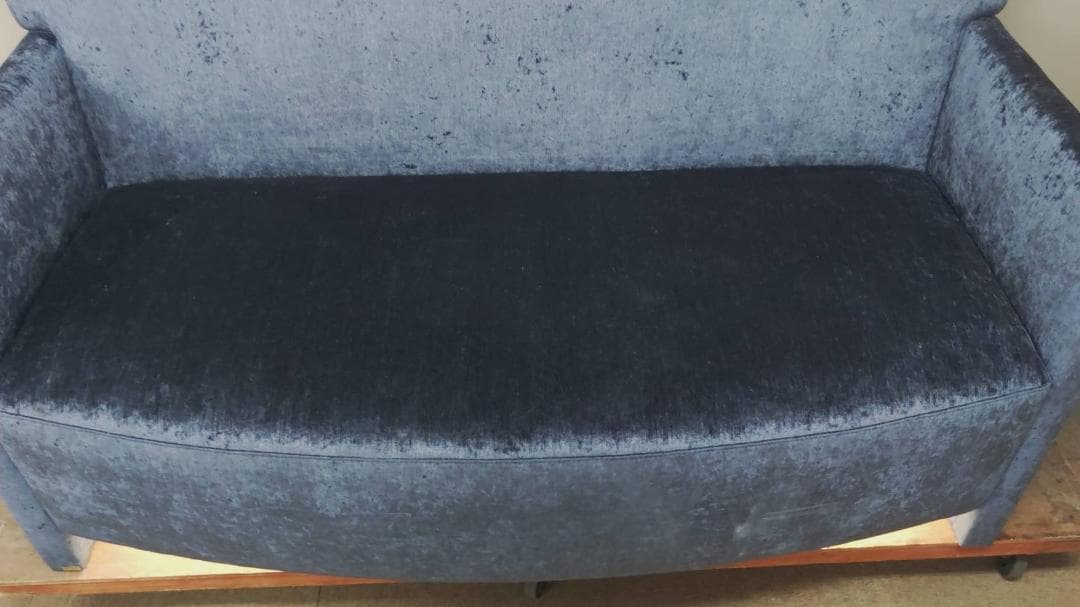 ☆送料無料☆ ハイバックソファ / 造作家具 / 照明付 / 展示品