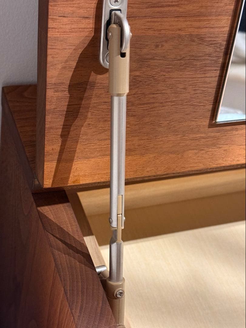 マスターウォール　ドレッサーチェスト