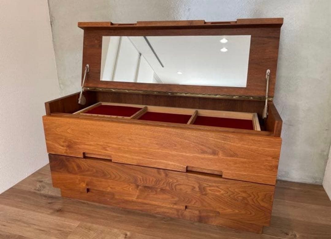 マスターウォール　ドレッサーチェスト