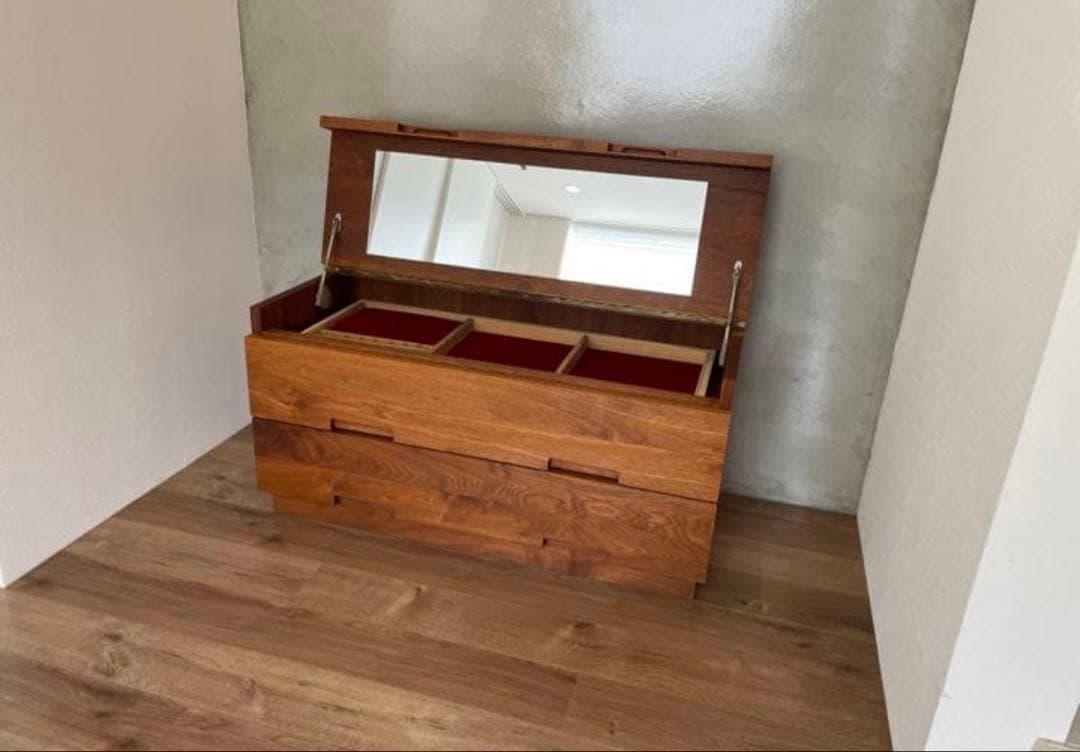 マスターウォール　ドレッサーチェスト