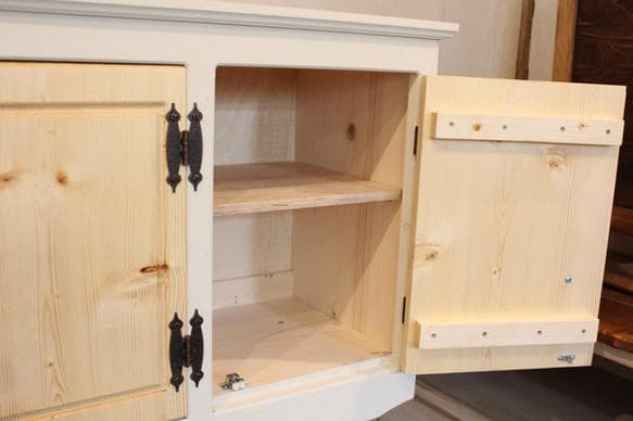 ハンドメイド　シャビーな壁掛け収納ラック　アンティークホワイト