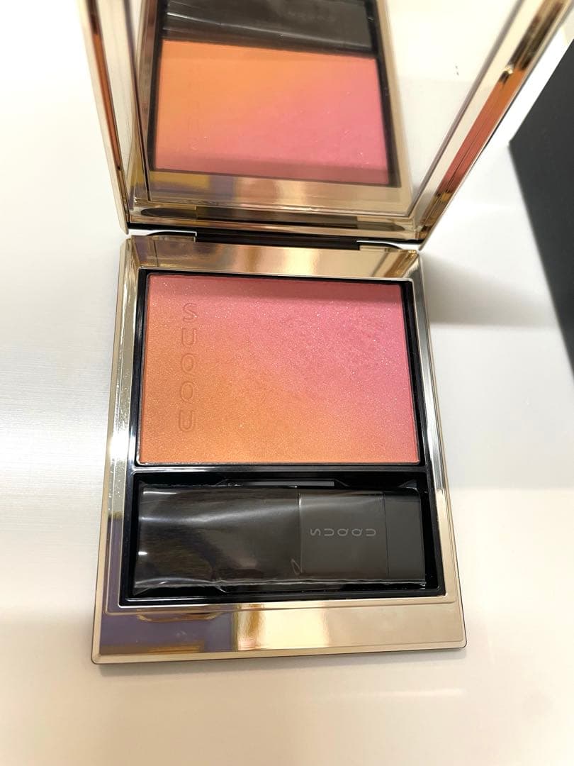 SUQQUブラーリングカラーブラッシュ 112 咲結 SAKIMUSUBI - メルカリ