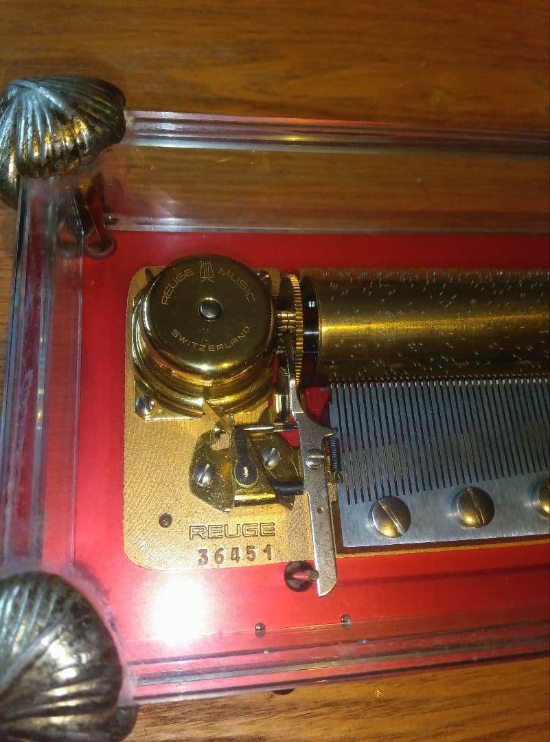 REUGE装飾的オルゴール