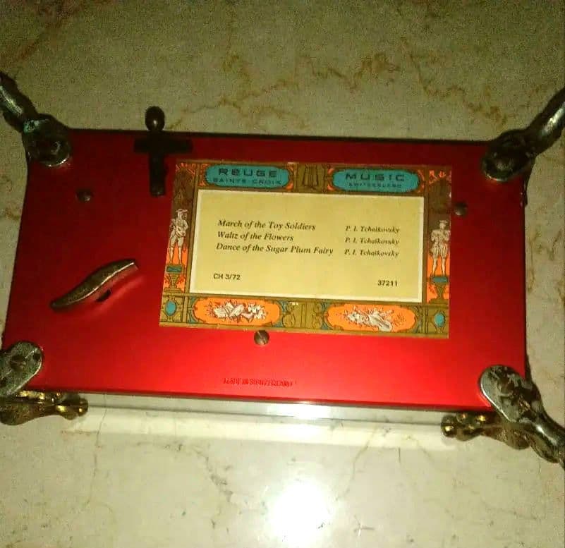 REUGE装飾的オルゴール