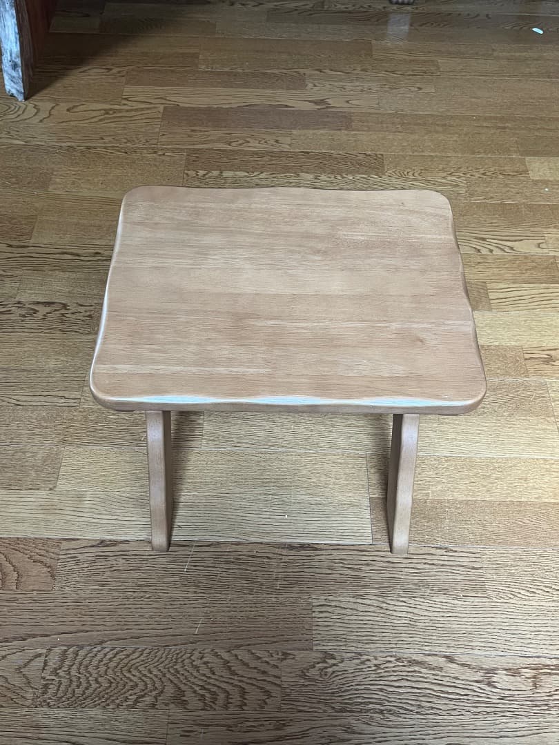 【カリモク】ベッドサイドテーブル／スツール 7点在庫