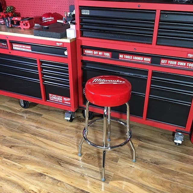 ミルウォーキー スツール