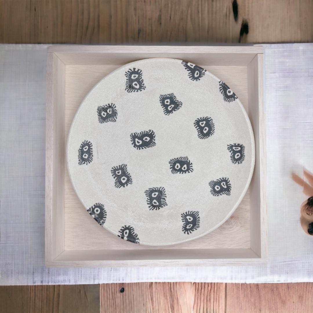 水野智路 作 練りこみ皿 まっくろくろすけ ジブリパーク限定皿 - メルカリ