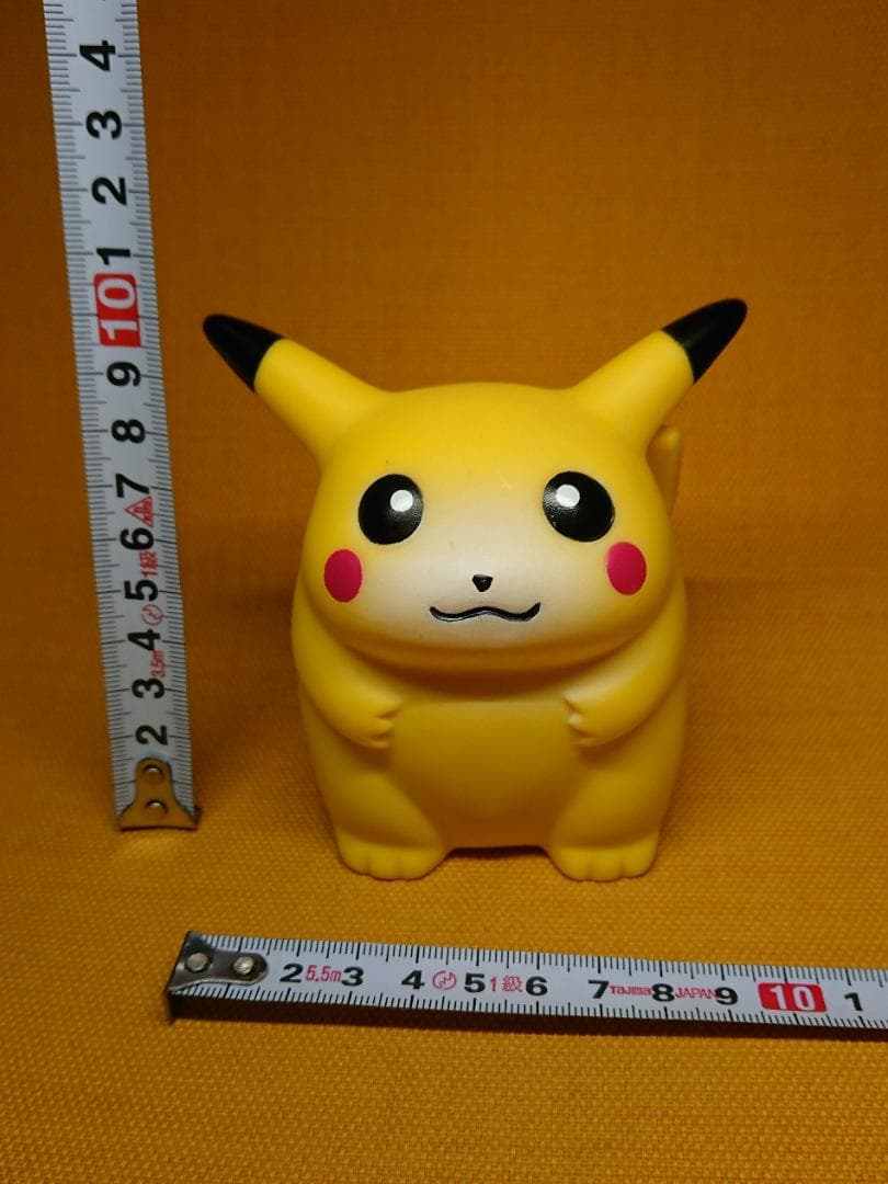 【美品】ピカチュウ　フィギュア　置物　インテリア　工芸品　美術品　A1133