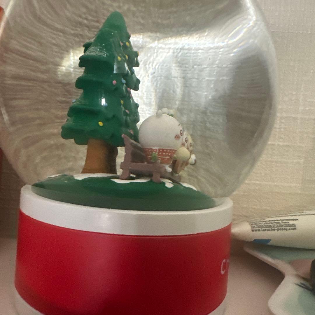 CHIIKAWA クリスマススノードーム - メルカリ