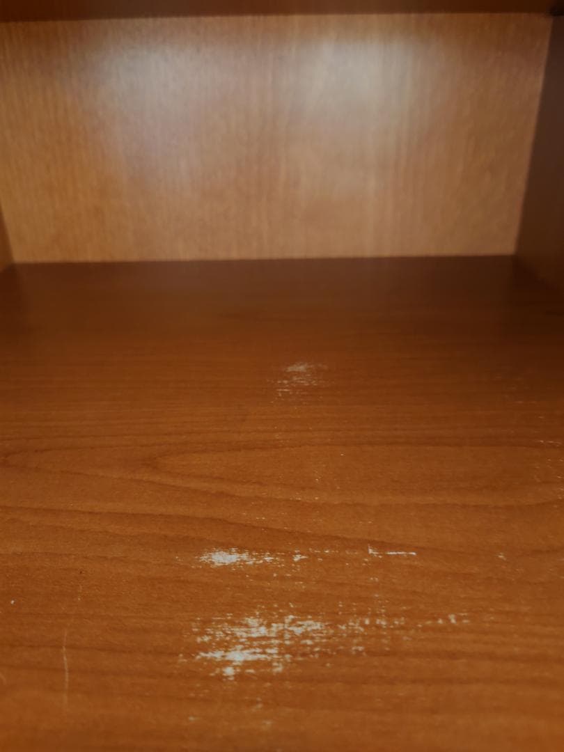 木製食器棚・キッチンボート・カップボード（左側）