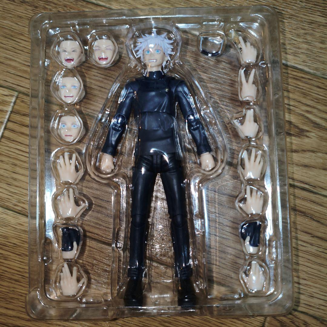 呪術廻戦　五条　s.h.figuarts