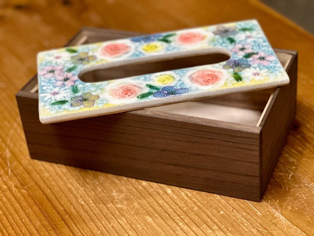 【値下げ】新品　工房ゆずりは　ティッシュBOX　カバー　花柄　プレゼントゆー02