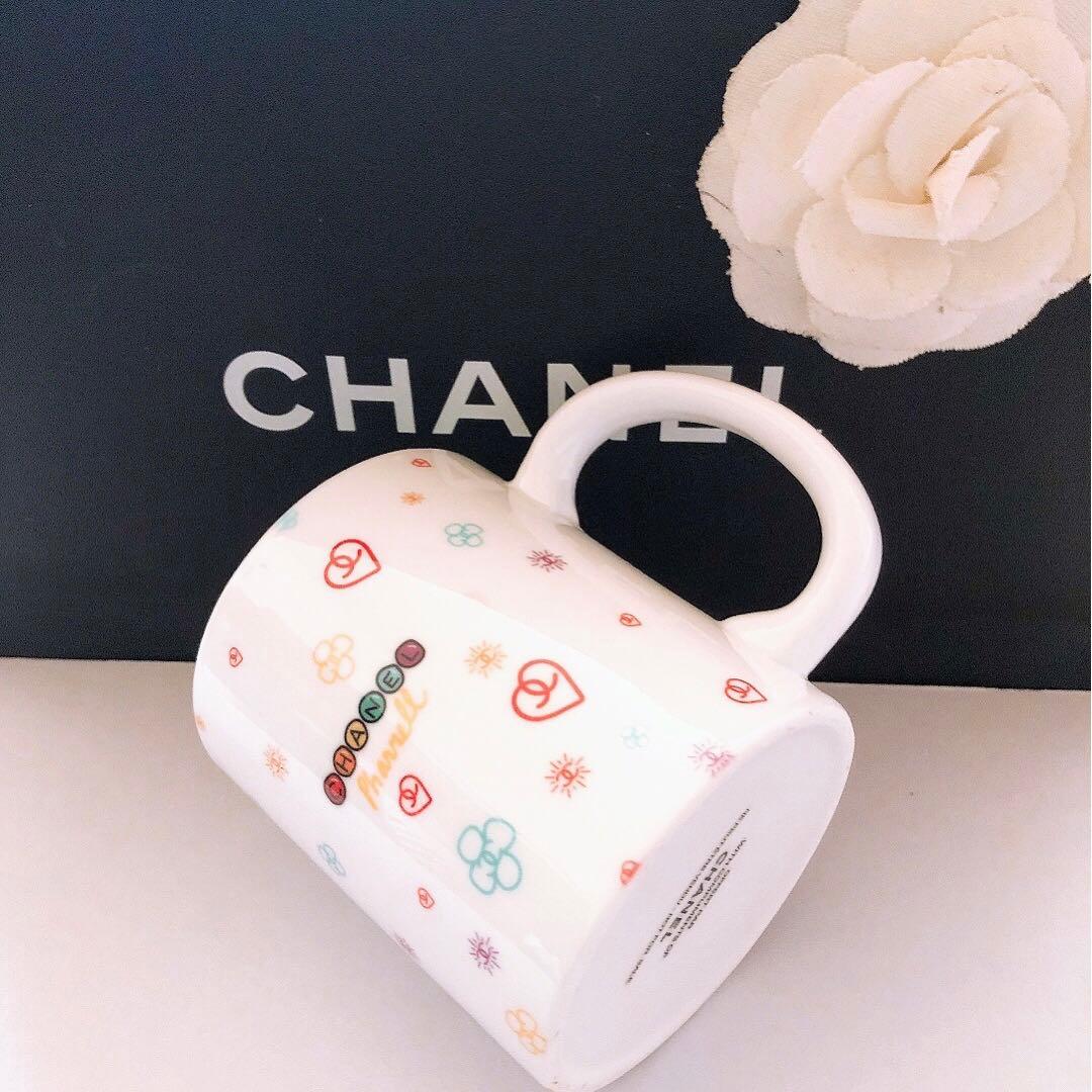 レア】CHANELマグカップファレル イベント ノベルティ 非売品 - メルカリ