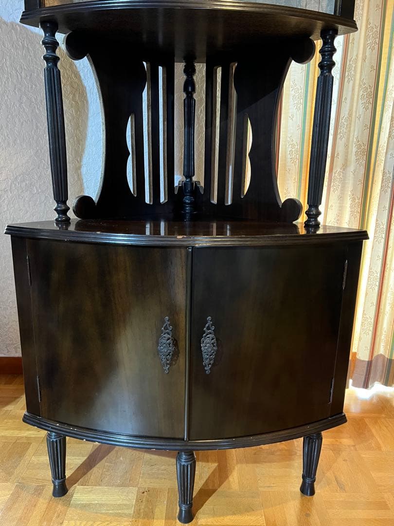 ※最終処分価格10/13まで　アンティーク調 コーナーキャビネット 飾り棚