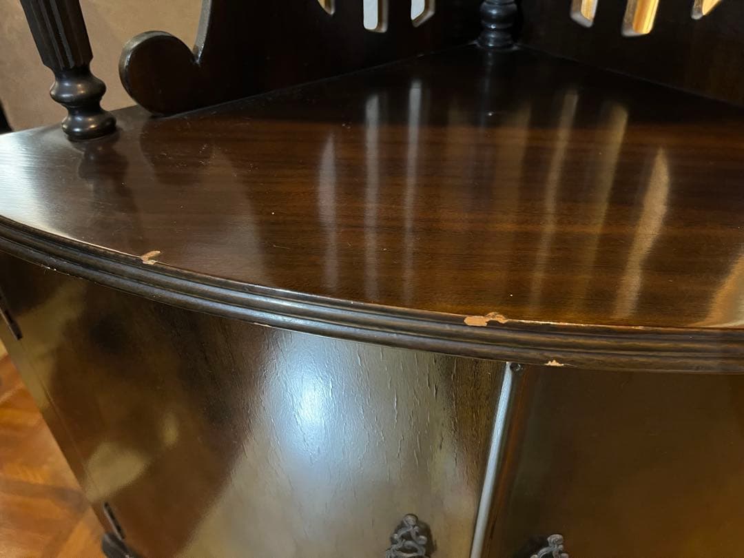 ※最終処分価格10/13まで　アンティーク調 コーナーキャビネット 飾り棚