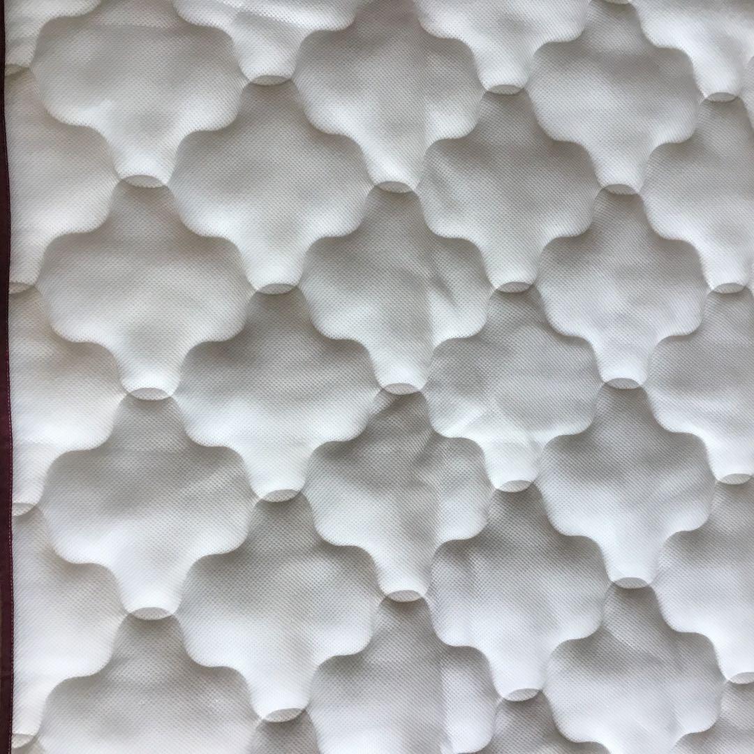 日本製 シモンズラグジュアリーベッドパッド　シングル　数日使用　クリーニング済