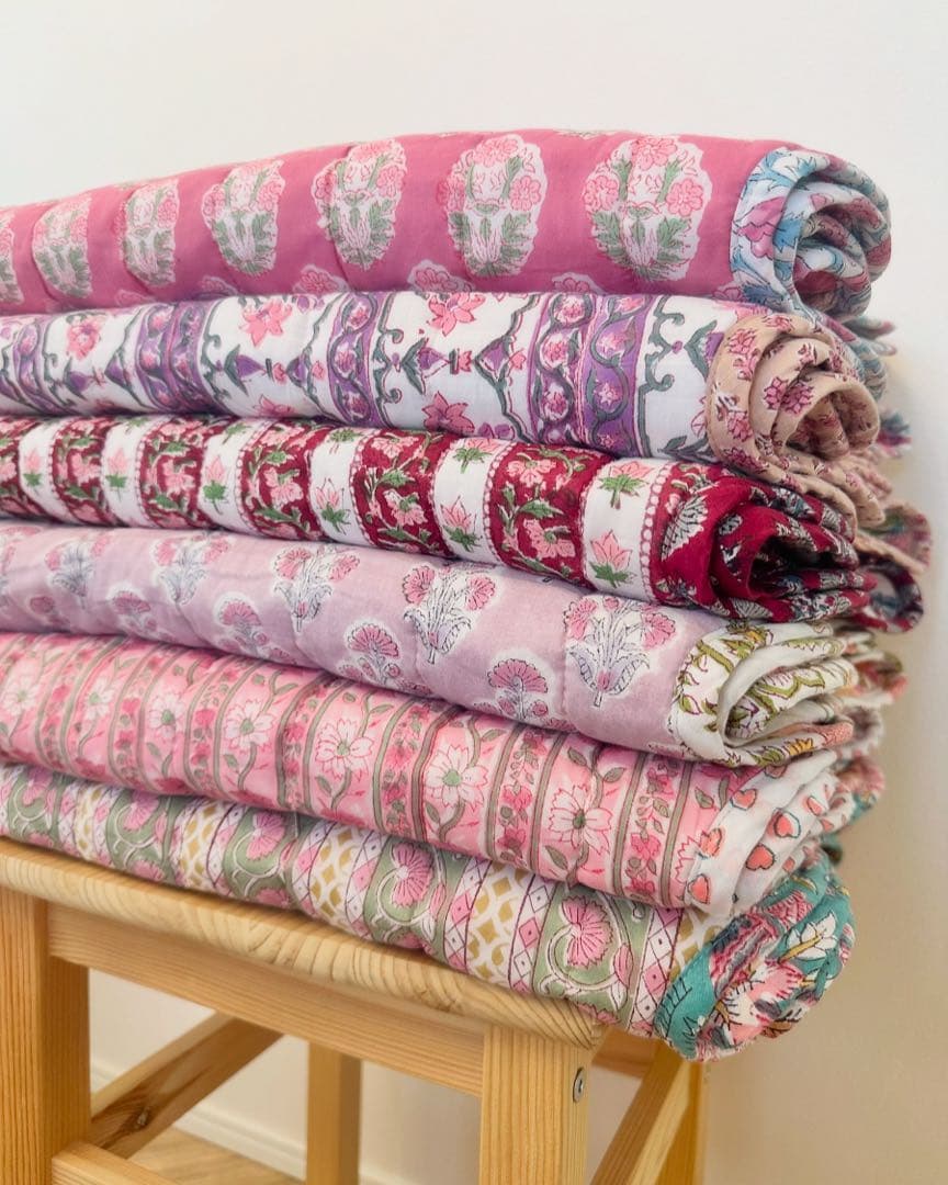 ブロックプリント　うねうねキルトブランケット　オレンジ×グリーン　オリエンタル