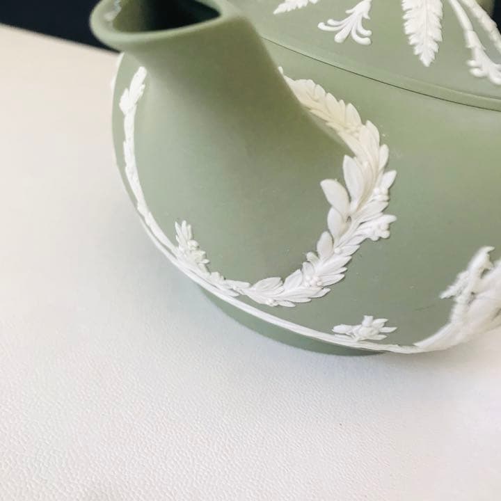 ウェッジウッド　ジャスパーグリーン　ポット