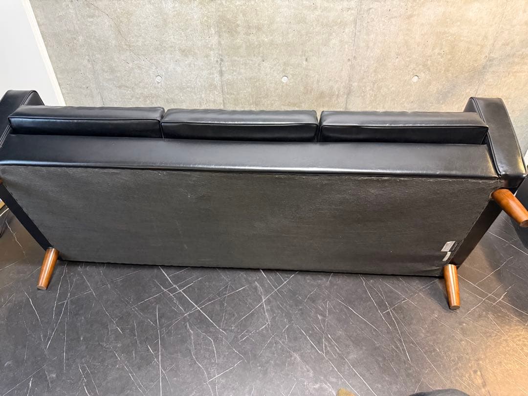 【送料込み】カリモク60 ロビーチェア 3シーター ブラック