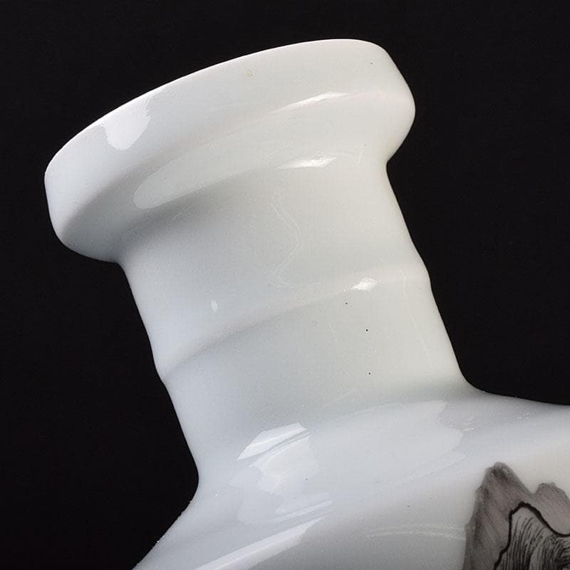 中国　居仁堂製款　山水人物文　盤口瓶　V　R9257