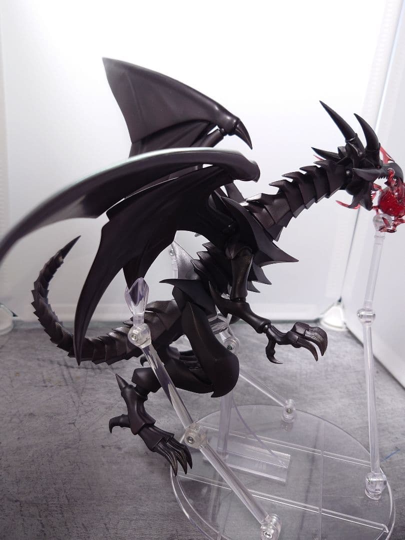 S.H.MonsterArts 真紅眼の黒竜 遊戯王 可動フィギュア
