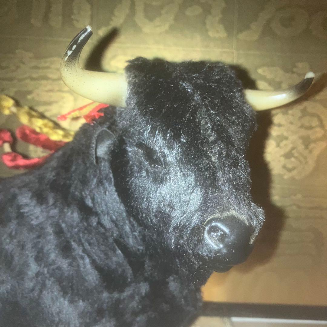 《特級呪物》牛神様の宿る黒牛のオブジェ　曰く付き　縁起物　開運　金運　幸運　福
