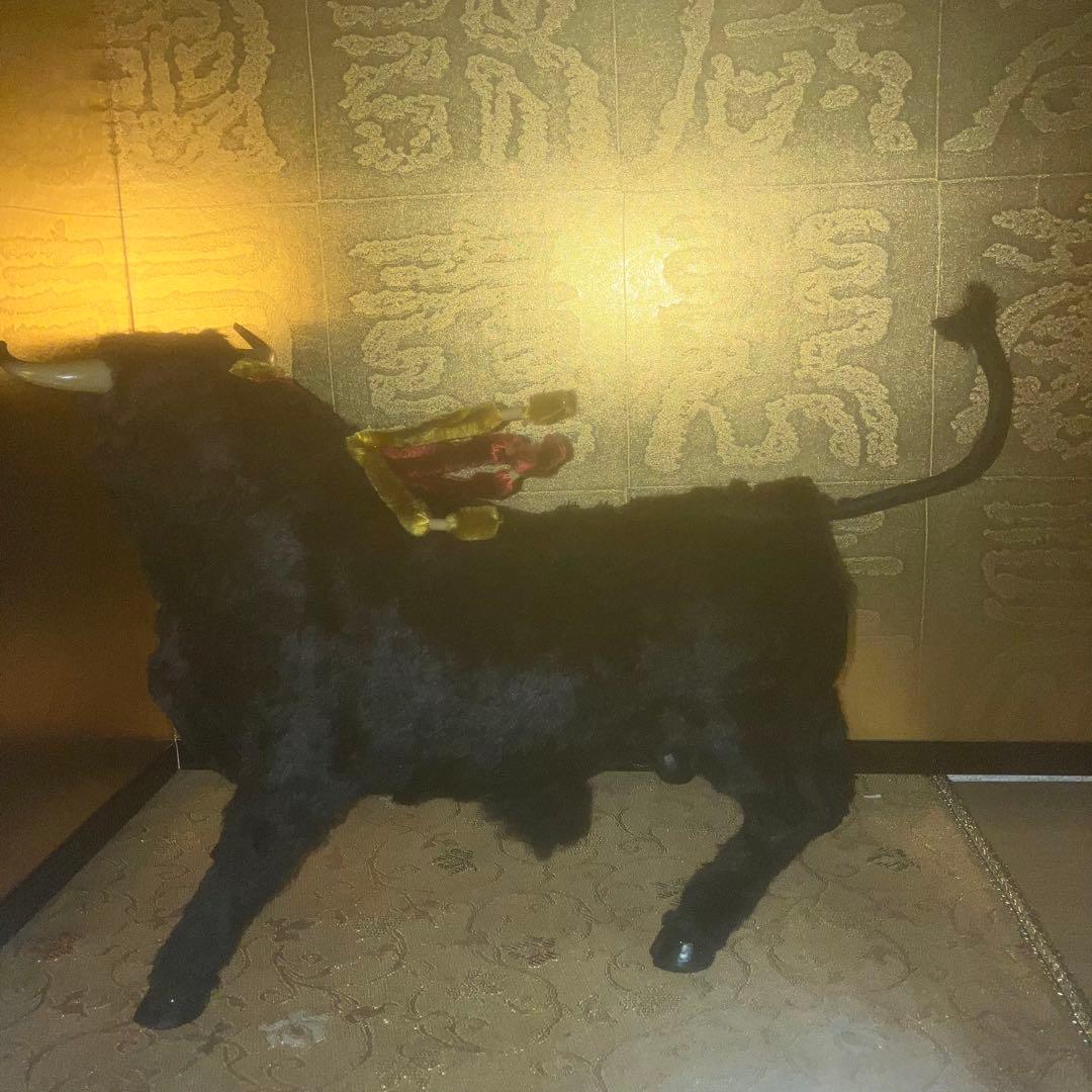 《特級呪物》牛神様の宿る黒牛のオブジェ　曰く付き　縁起物　開運　金運　幸運　福