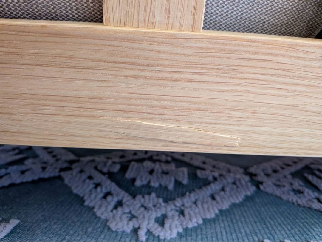 ベージュの布張り2人掛けソファ　無印良品