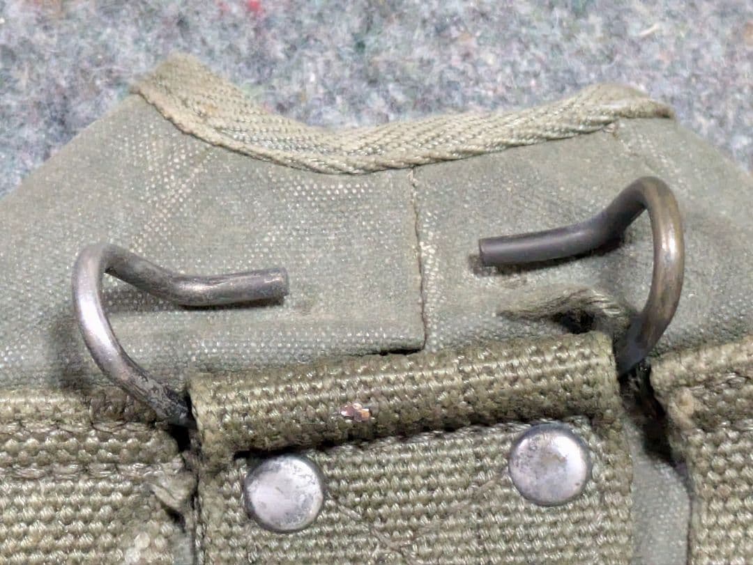 昭和自衛隊　1969年　水筒おおい（水筒カバー）Qマーク　実物　払い下げ　放出品