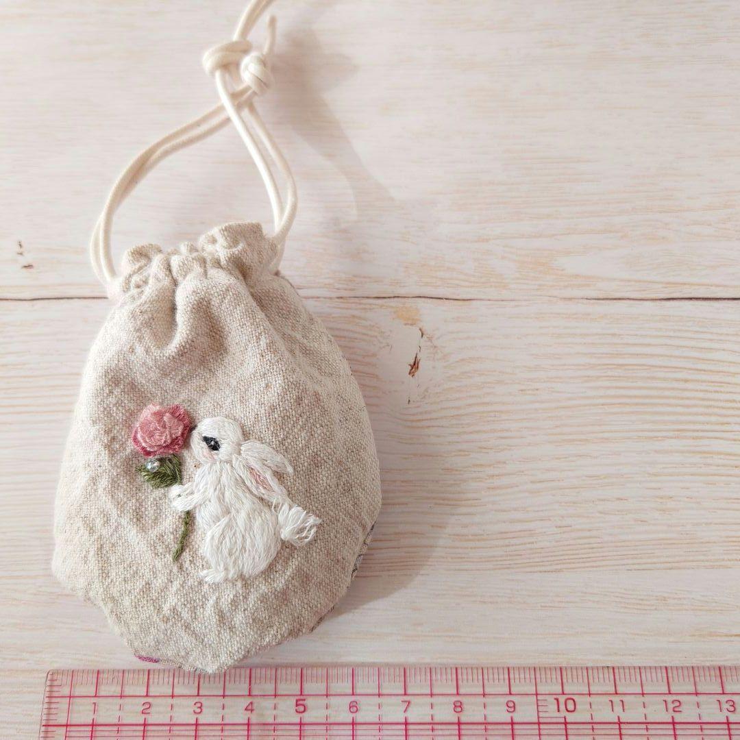 ちっちゃな巾着サシェ/詰替タイプ【うさこと一輪のバラ】