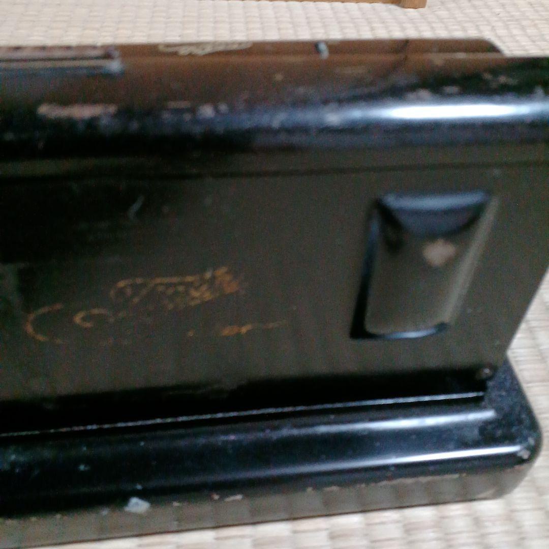 アンティーク　レトロ手回し計算機